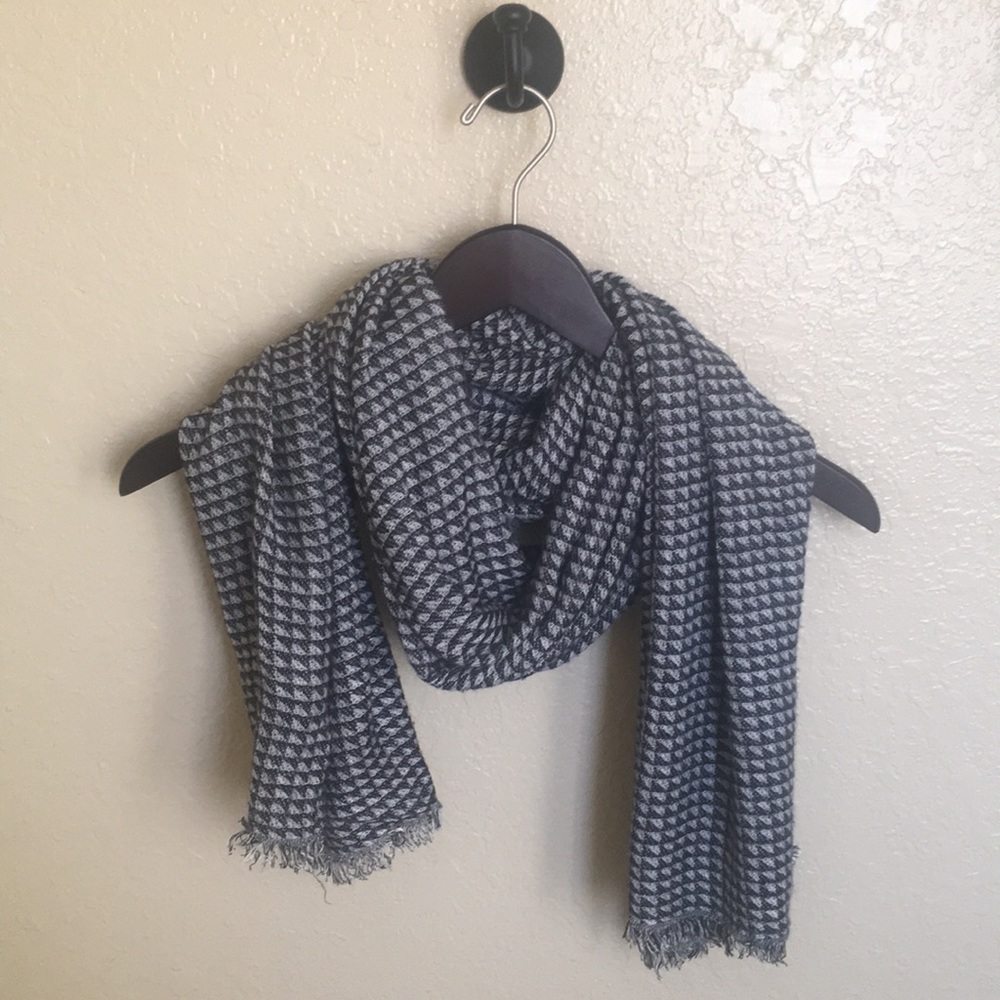 Calvin Klein Scarf - Picture 2 of 3